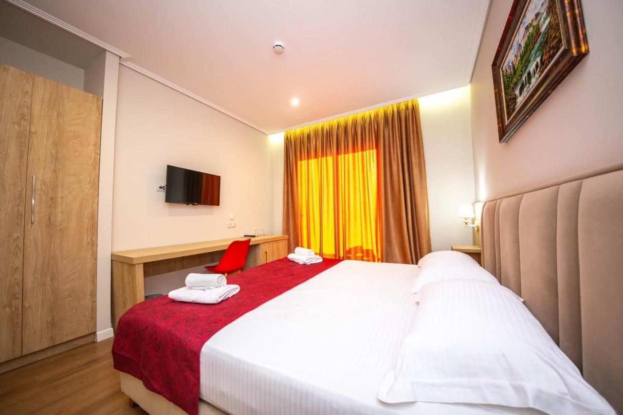 Class Hotel Ksamil Exterior photo